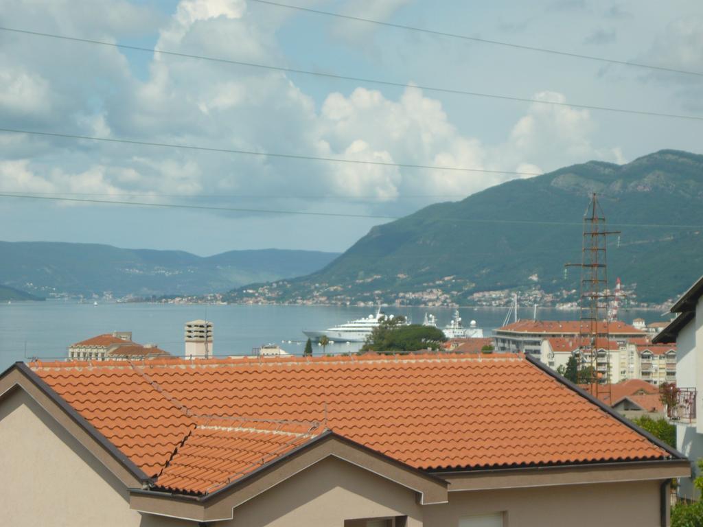 Apartments Kuc Tivat Kültér fotó